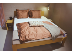 Auping x Teklan Auronde Mustard m/gavl | Udstillingsseng |