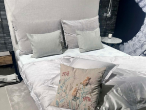 Carpe Diem Hallsö m/gavl | Udstillingsseng