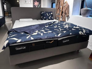 TEMPUR® ARC Adjustable Pro® Plus CoolQuilt | Udstillingsseng