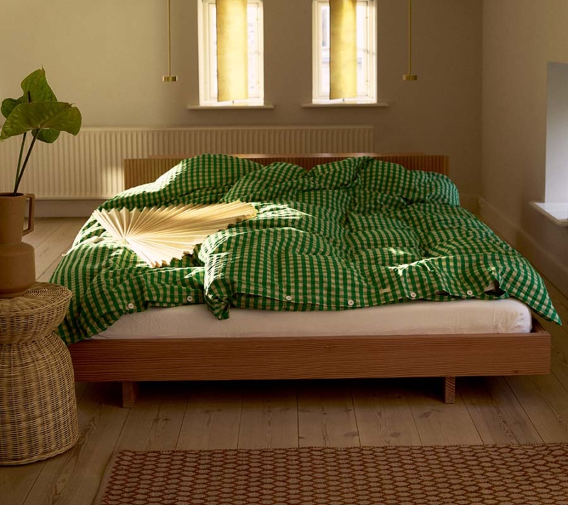 JUNA Bæk og Bølge sengetøj Green Sand miljøbillede 1
