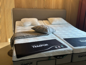 TEMPUR® ARC Adjustable Pro® Plus CoolQuilt | Udstillingsseng